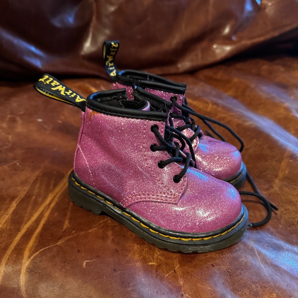 Sparkle Pink Dr. Martens - 6T
